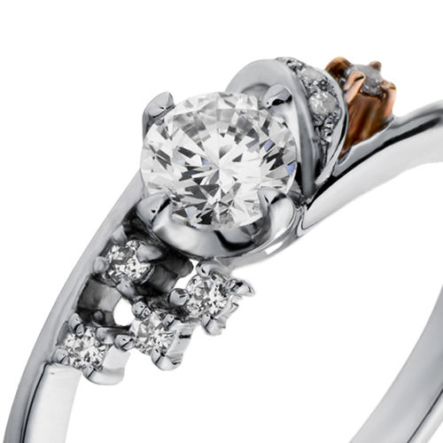 婚約指輪:柔らかな曲線のアームにピンクをポイントにしたデザイン