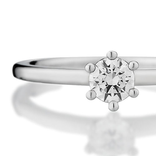 婚約指輪:6本の丸みをおびた爪が印象的なストレートアームのソリティアリング