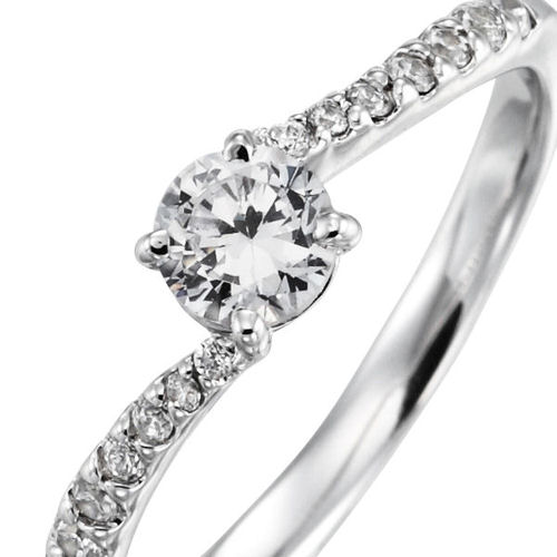 婚約指輪:シンプルで華やかなS字のエタニティデザイン