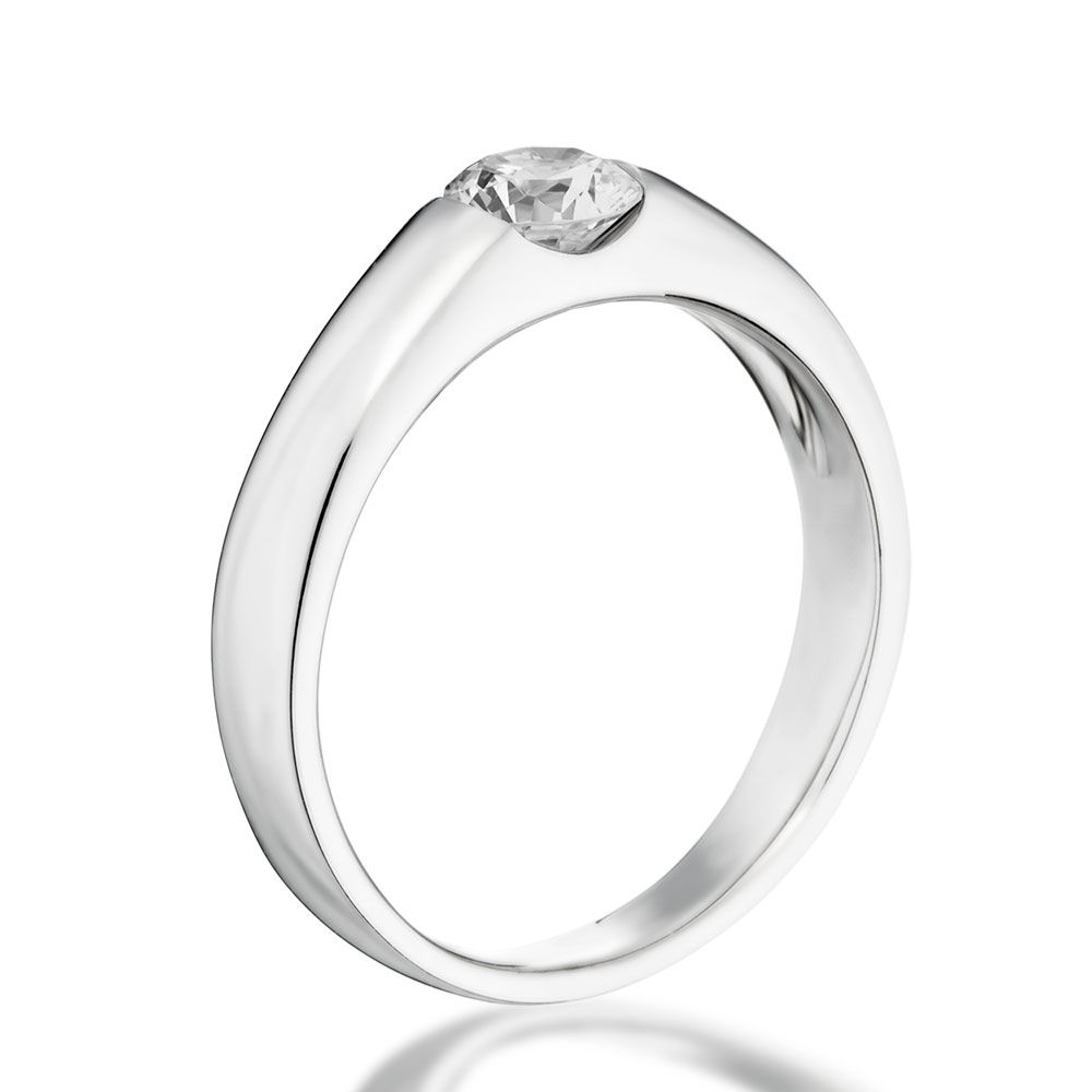 婚約指輪-シンプルな平甲丸リングに一粒ダイヤをあしらった ...
